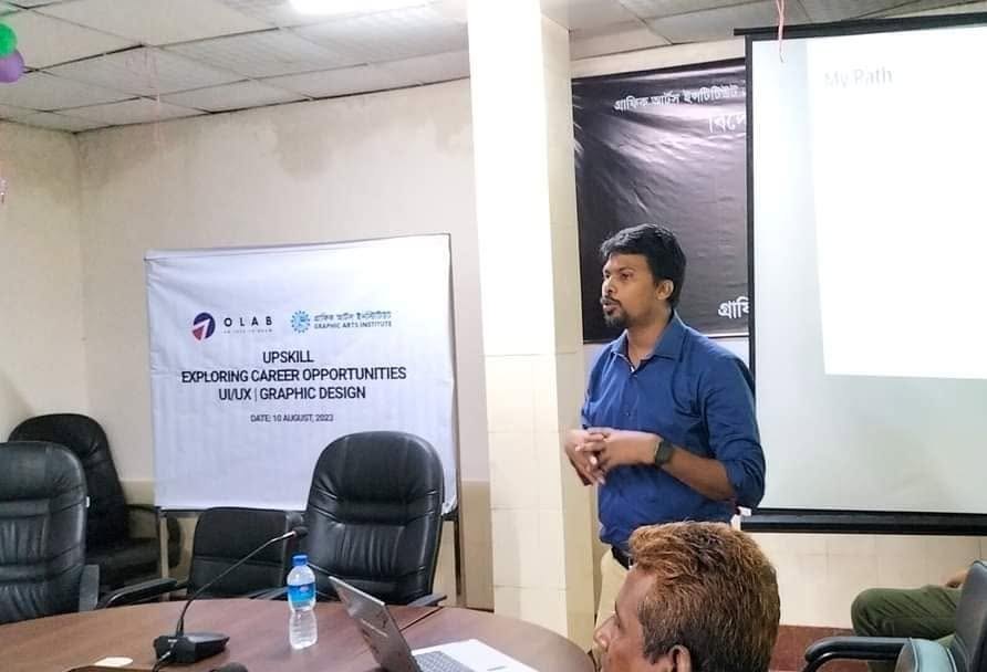 A speaker presenting at the OLab Upskill career opportunities workshop on 10 August 2023